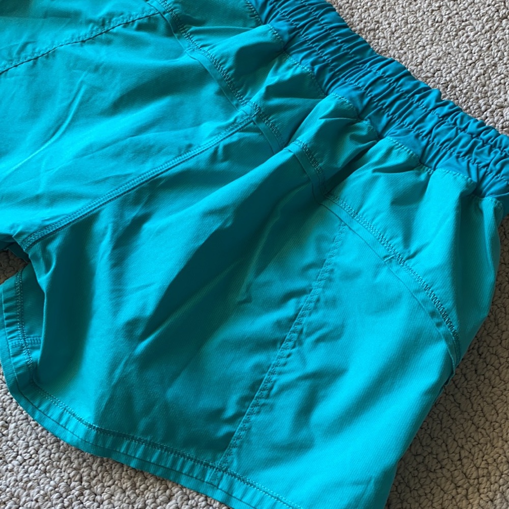 LULULEMON ATHLETIC SHORTS🌺 - Picture 10 of 14